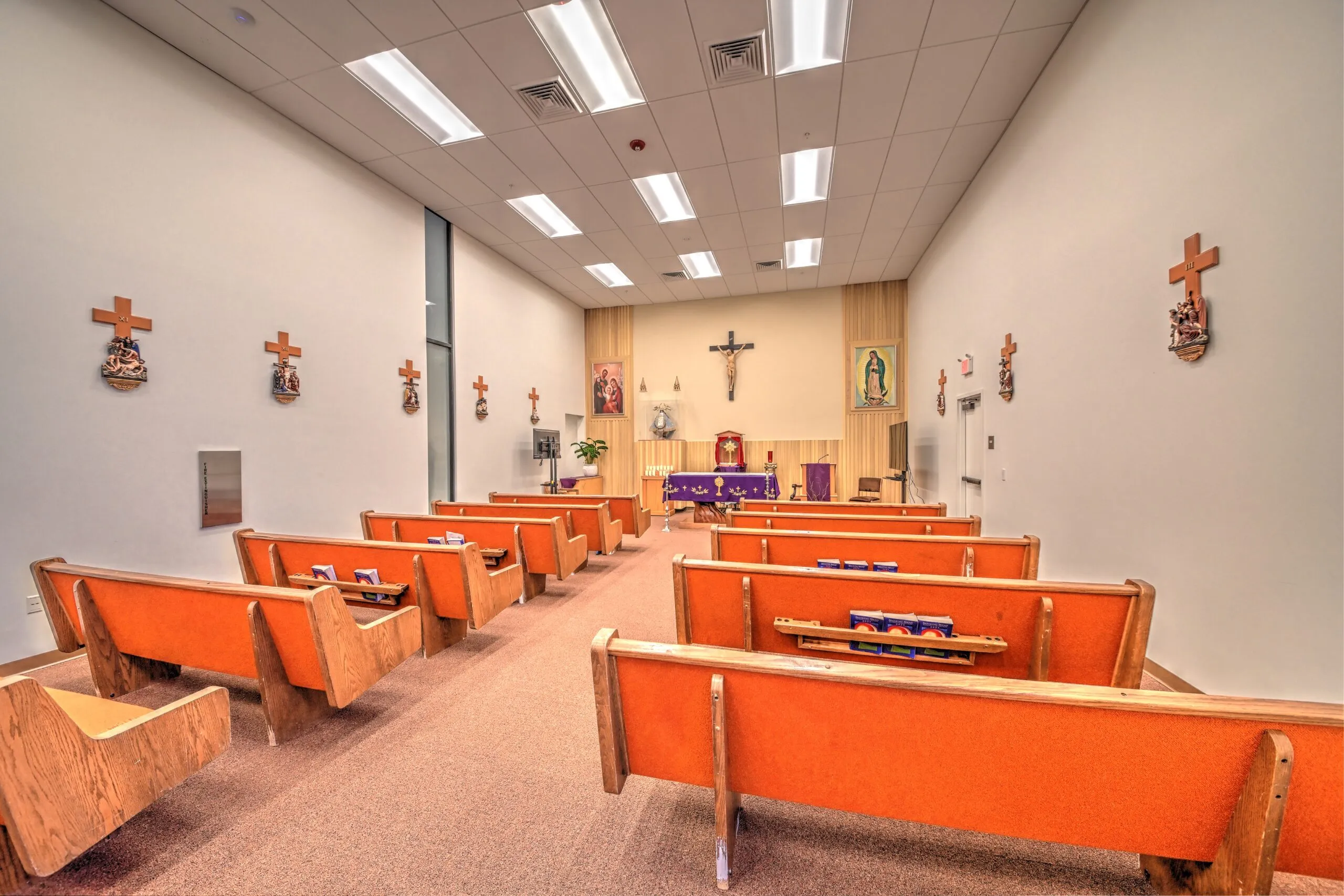 22988 Holy Family