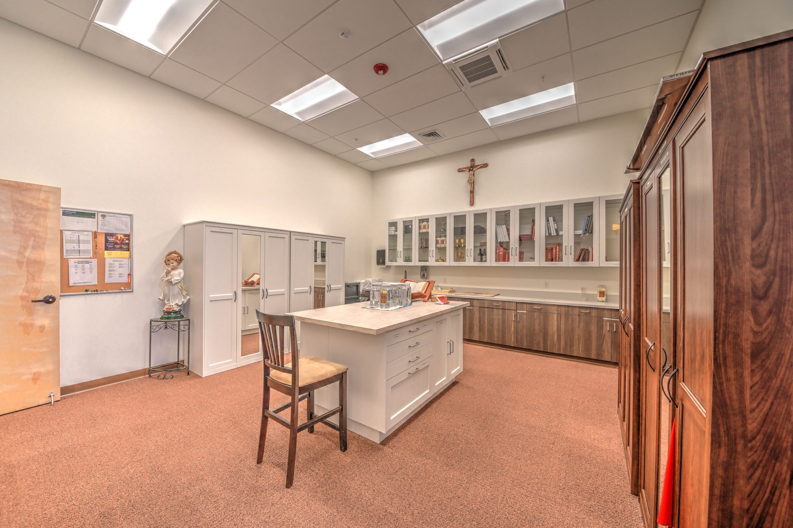 22988 Holy Family