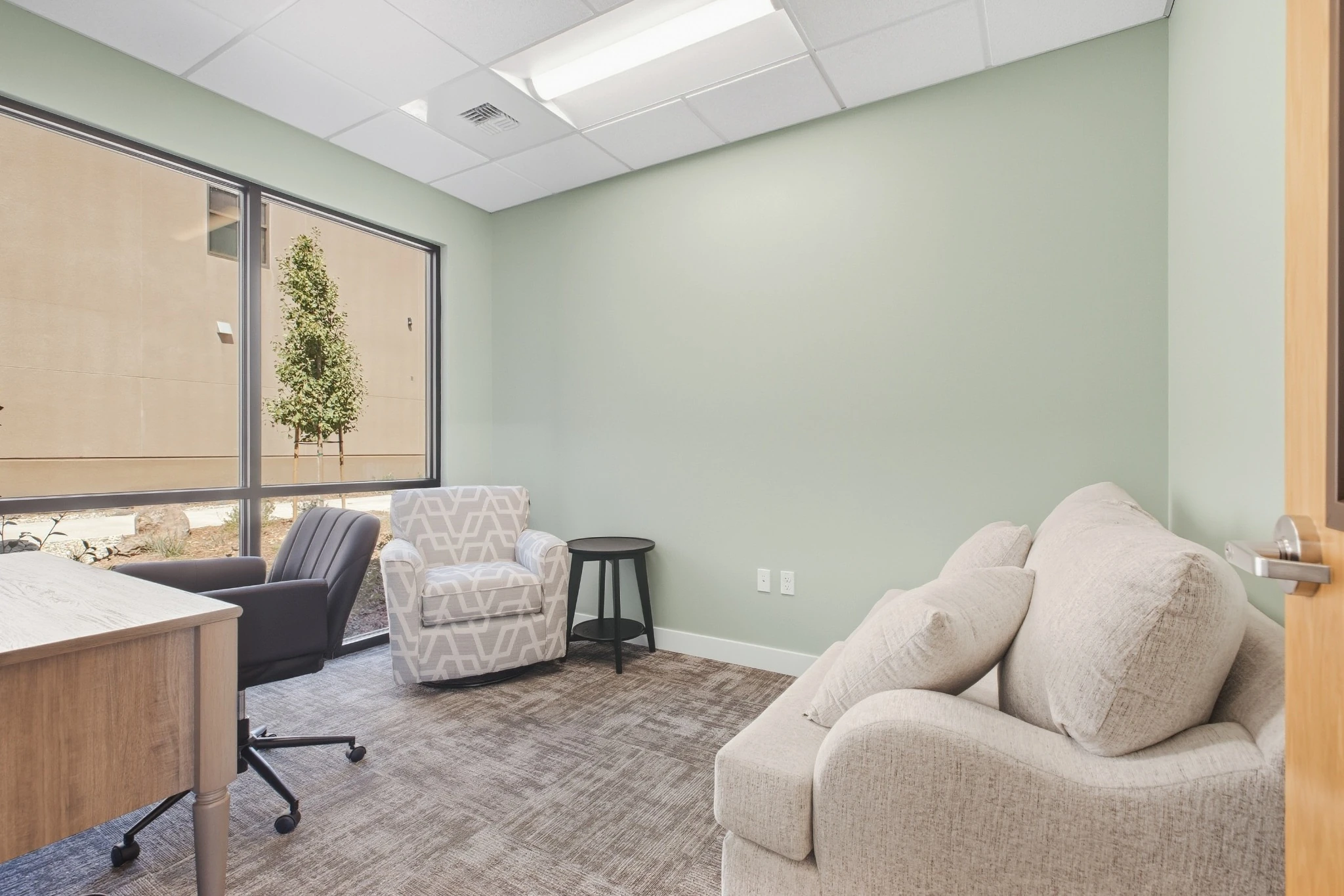 Crossroads Grace 25 - Counseling Room Seating